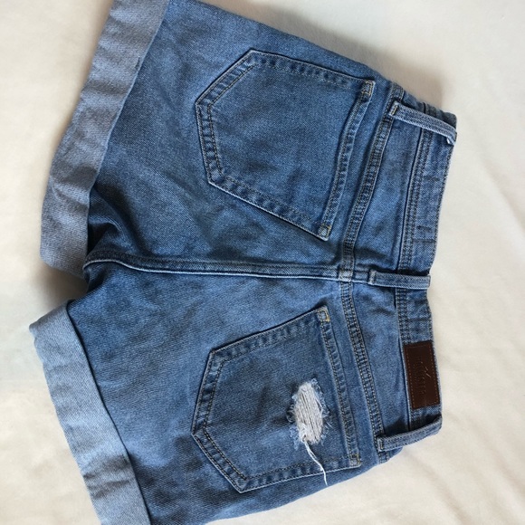 Hollister ultra high-rise mom shorts w24/ 0 - Picture 2 of 3